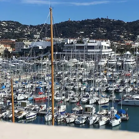 Διαμέρισμα Front Premium Location - Panoramic View - *
