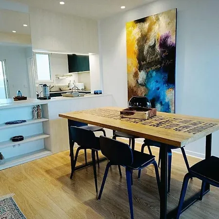 Front Premium Location - Panoramic View - *
